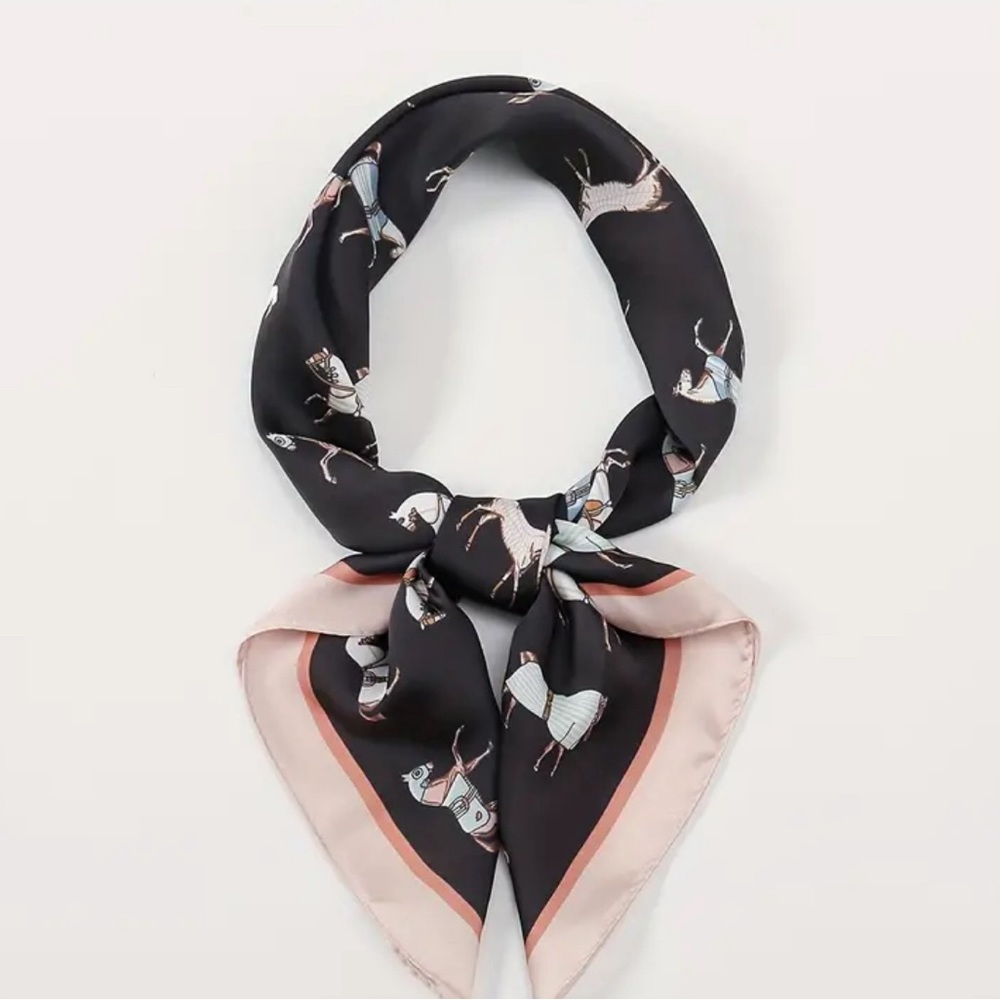 27.6" Horse Print Bandana Classic Satin Square Scarf Elegant Head Wrap Scarves - Picture 2 of 2
